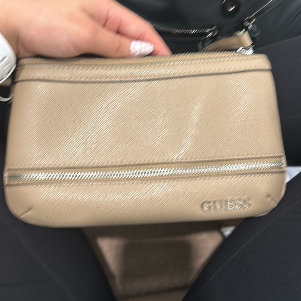 Tan guess hand bag
